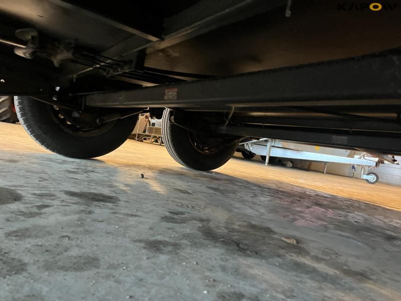 Variant machine trailer 21