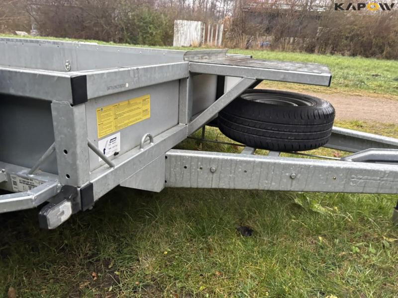 Variant machine trailer 14