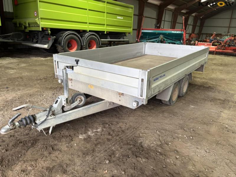 Variant pro-line trailer 1