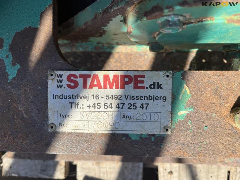 Roadside tractor bracket for plate vibrator 15