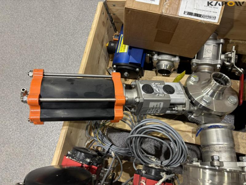 Valves - Actuators 31