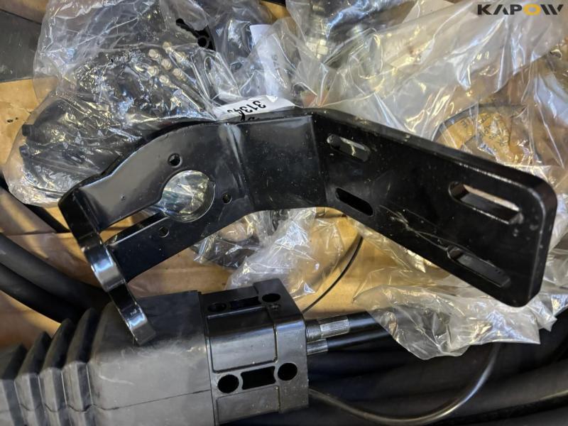 Valve set for front loader 13