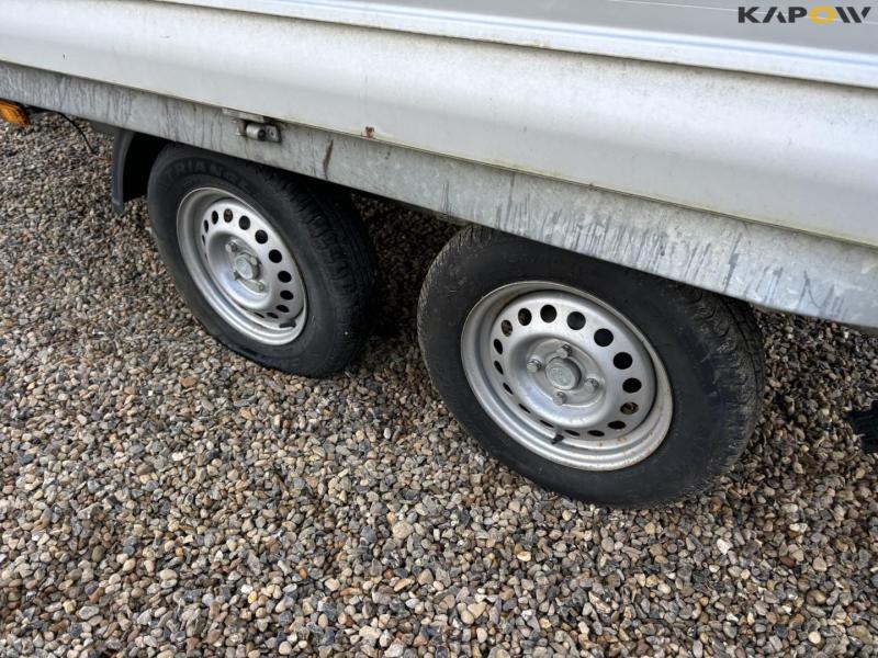 Vezeko trailer with light board 28