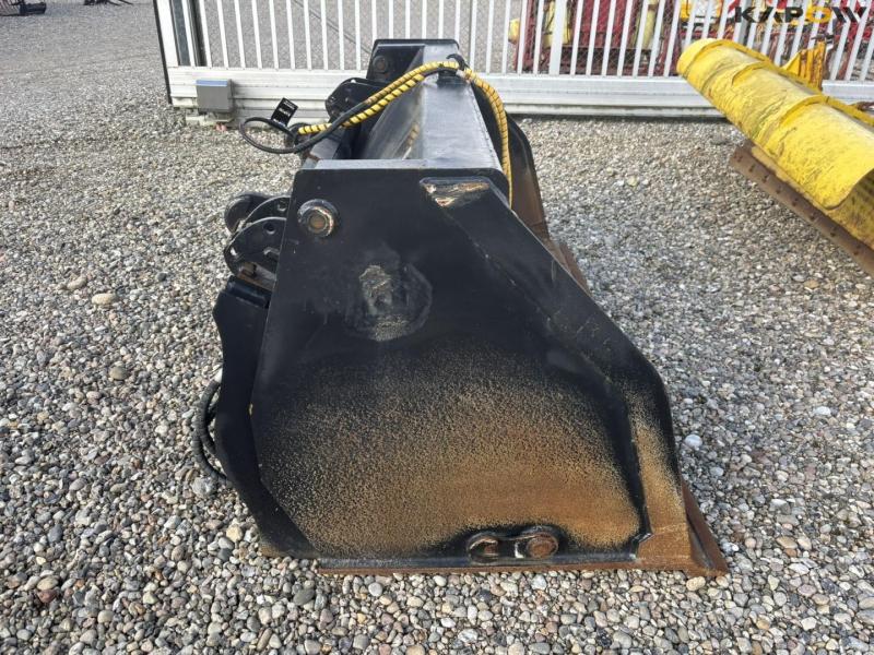 Viby Jern high-tip bucket with Volvo hitch 4