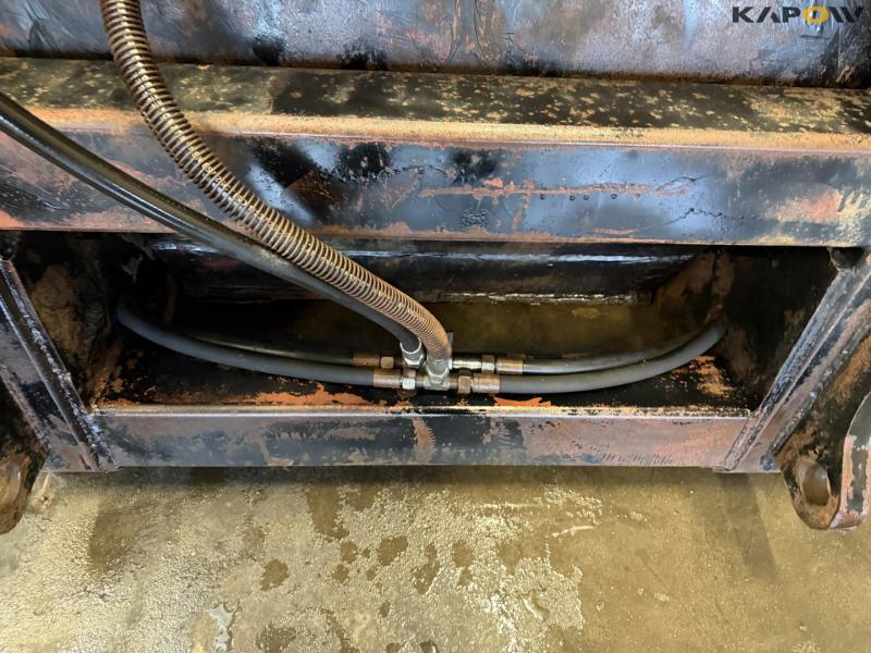 Viby Jern high tip bucket with Volvo hitch 11