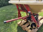 Vicon fertilizer spreader 10