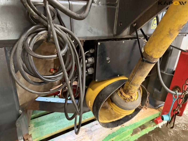 Vicon RS-W fertilizer spreader 14