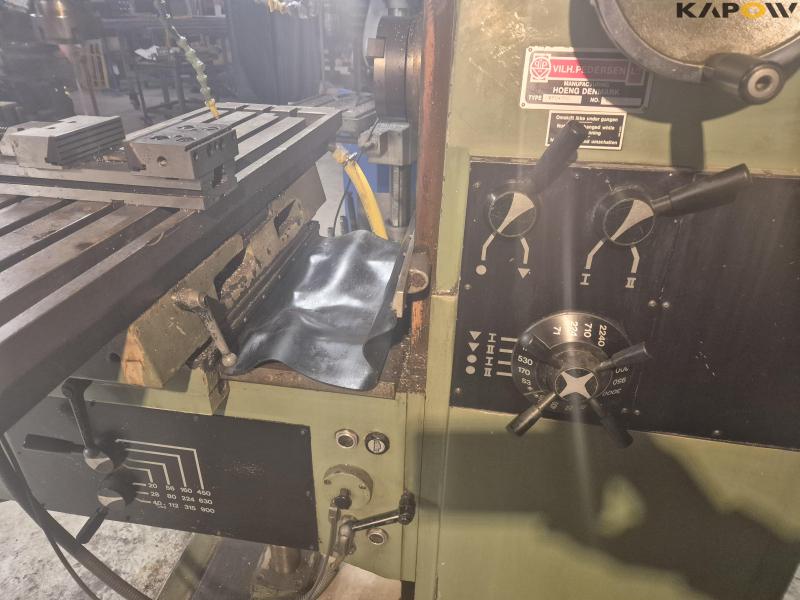 Vilh Pedersen VPU-200 milling machine with equipment 3