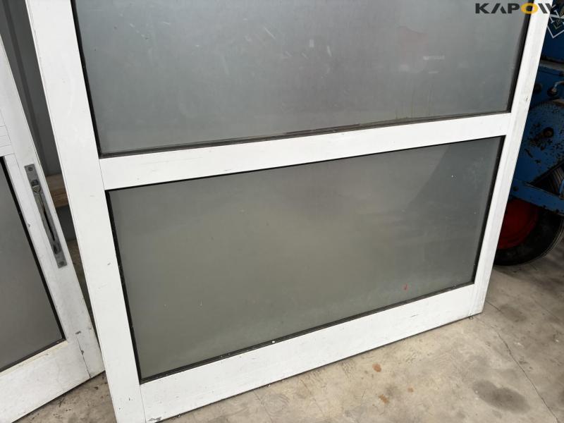 Window section 17