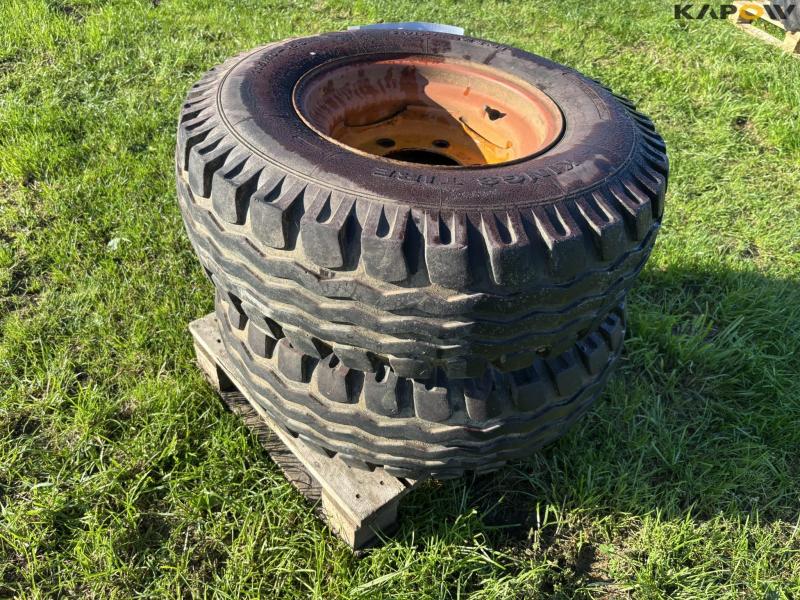 Cart wheel 11.5/80-15.3 3