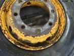 Wagon wheel 265/70-19.5 13