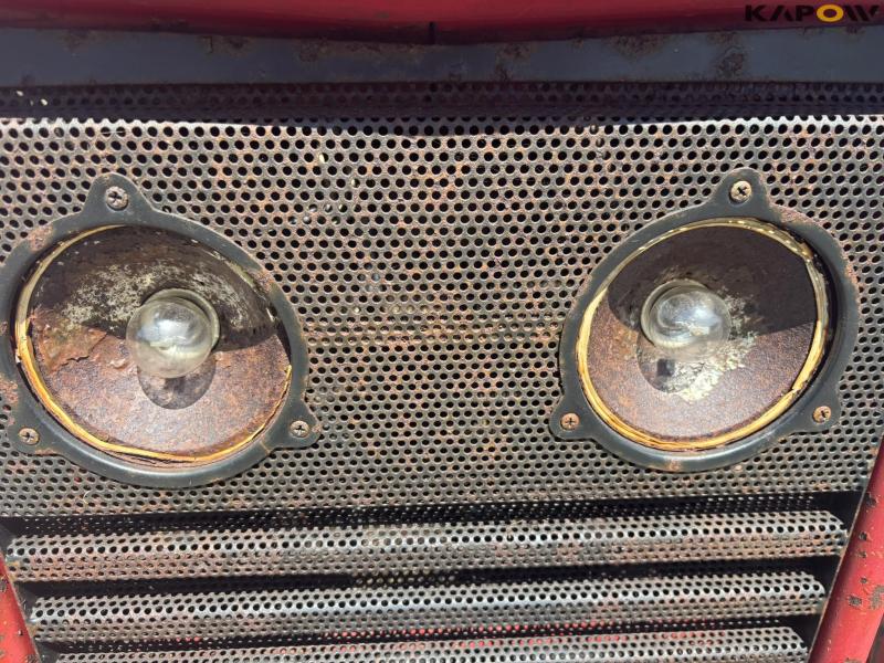 Volvo 2250 tractor 11