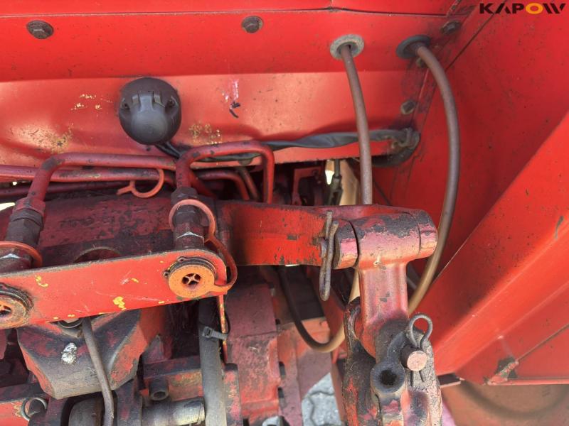 Volvo 2250 tractor 33