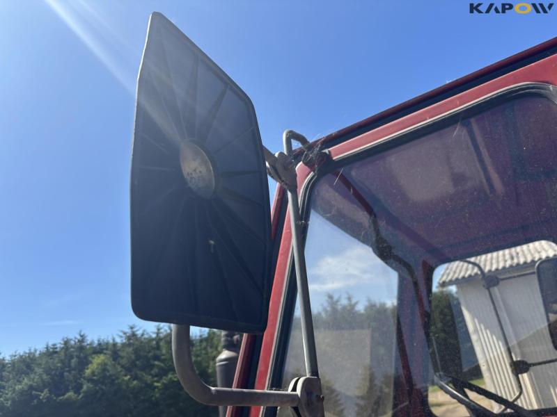 Volvo 2250 tractor 57