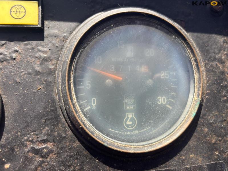 Volvo 2250 tractor 67