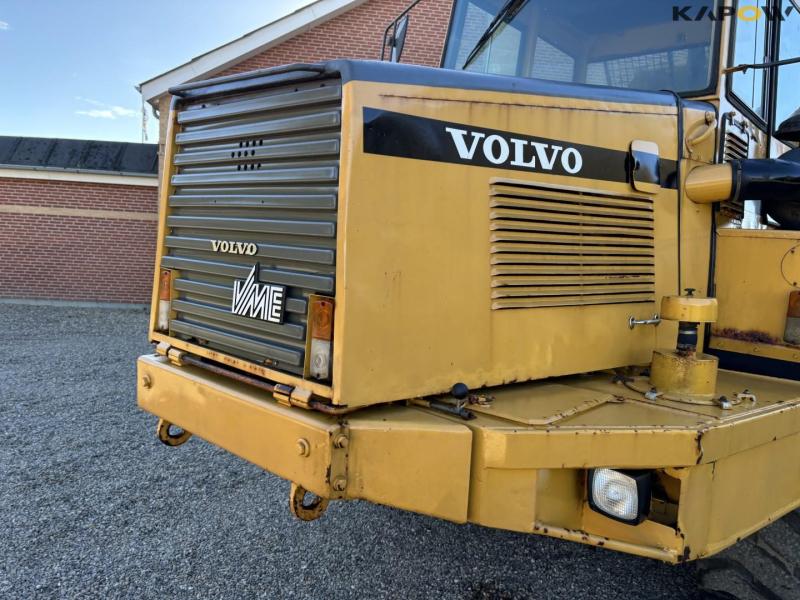 Volvo A25B dump truck 6X6 13
