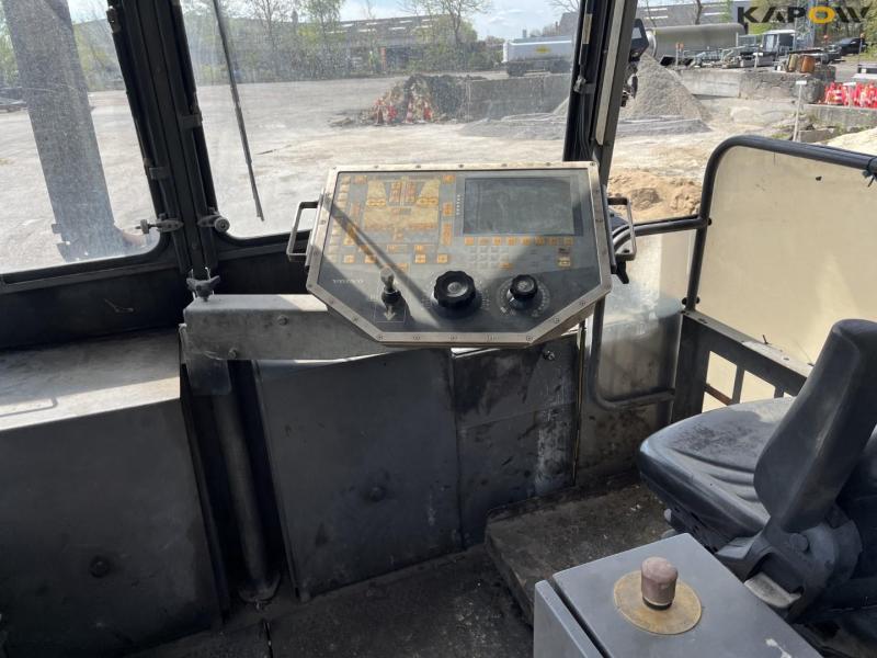 Volvo ABG7820B asphalt paver 39
