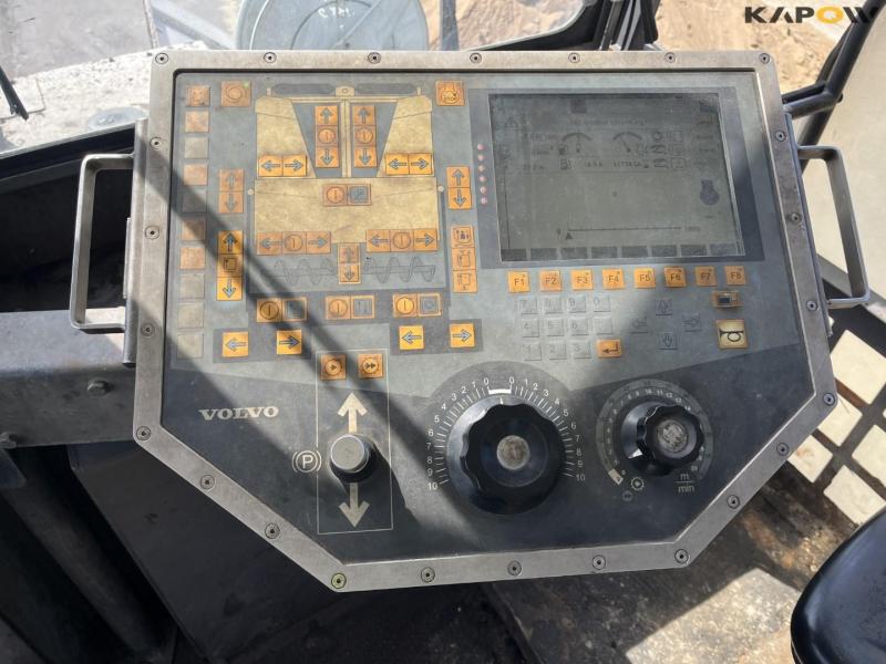 Volvo ABG7820B asphalt paver 44