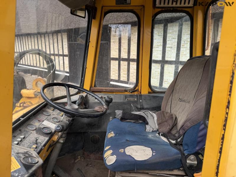 Volvo BM 4400 wheel loader 19