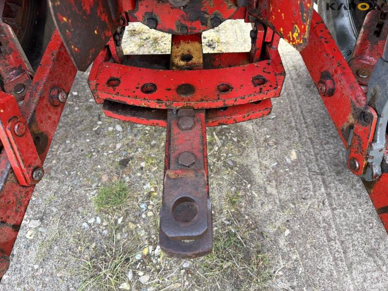 Volvo BM 650 tractor 32