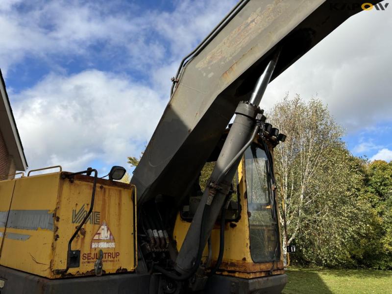 Åkerman EC 300 excavator 23