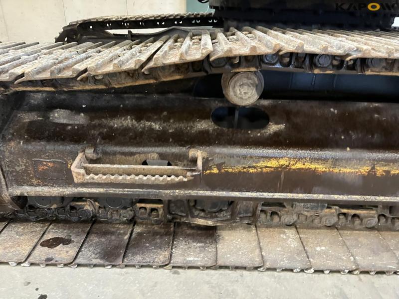 Volvo EC210CL excavator 11