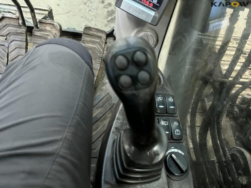 Volvo EC210CL excavator 46