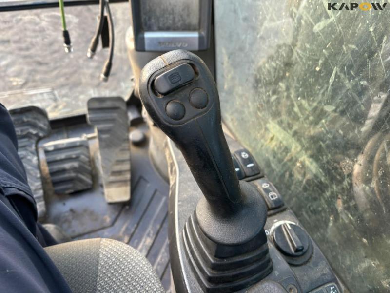 Volvo EC250DL excavator 45