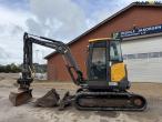 Volvo ECR50D excavator with rotary tilt 8