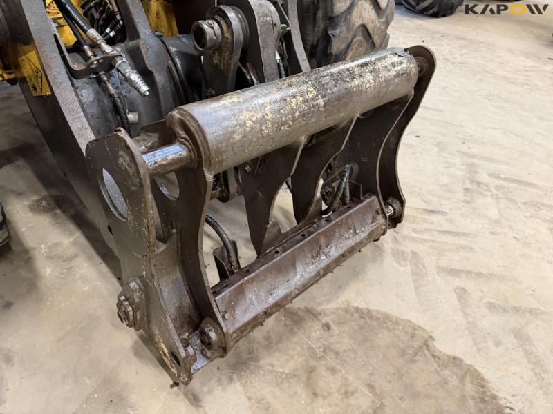 Volvo L110G loader 10