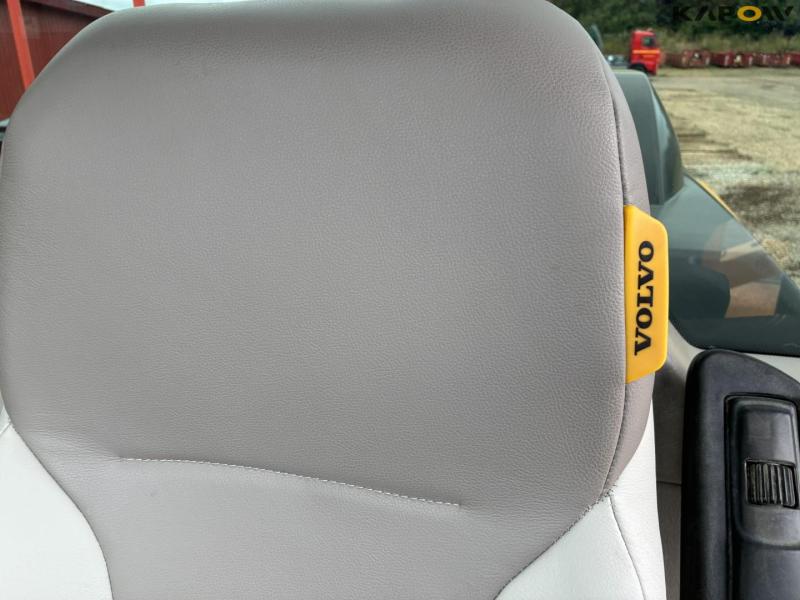 Volvo L110H wheel loader 55