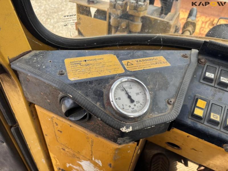 Volvo L90 wheel loader 75