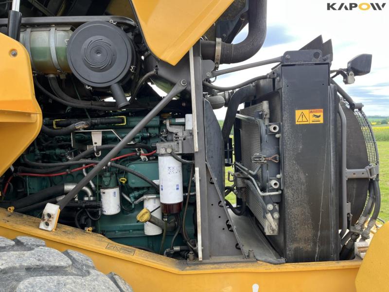 Volvo L90G wheel loader 30