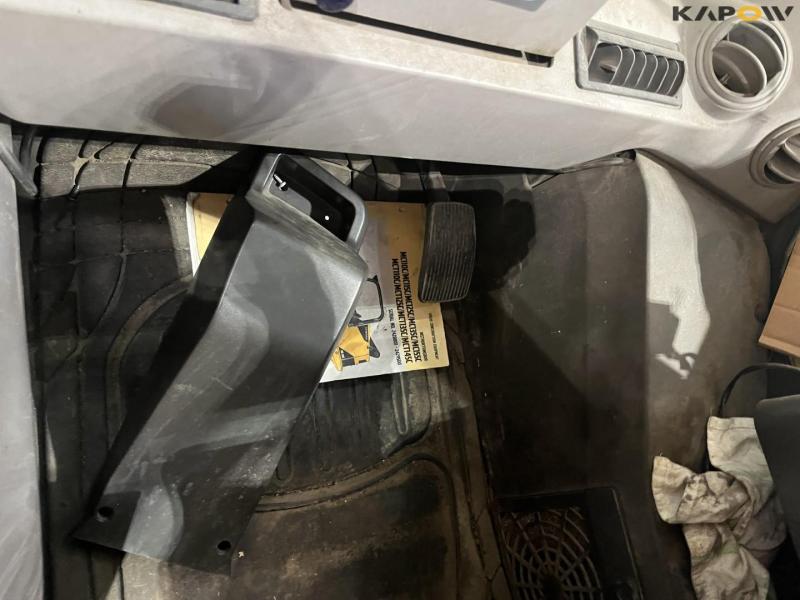 Volvo MC115CT4 skid steer 26