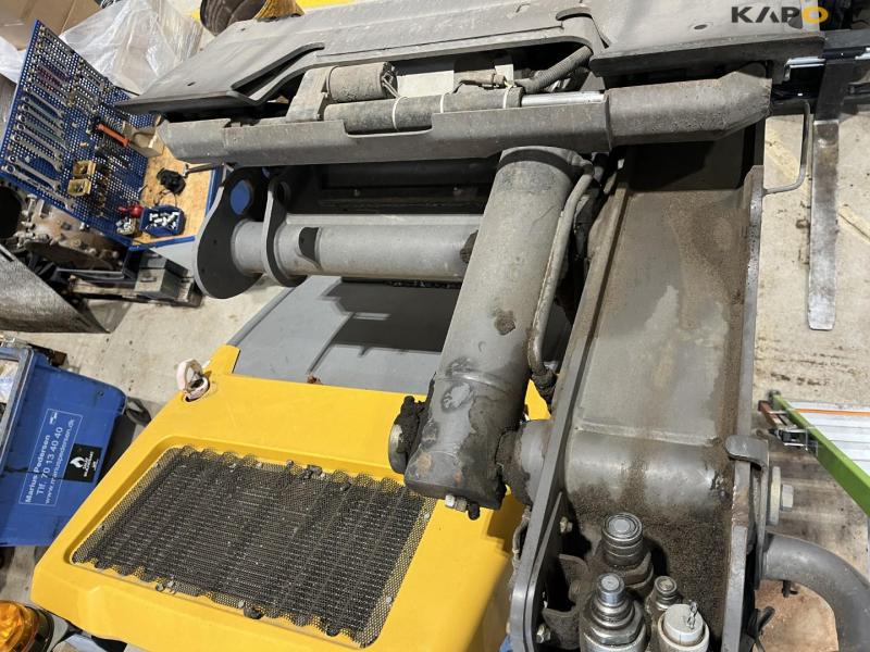 Volvo MC115CT4 skid steer 37