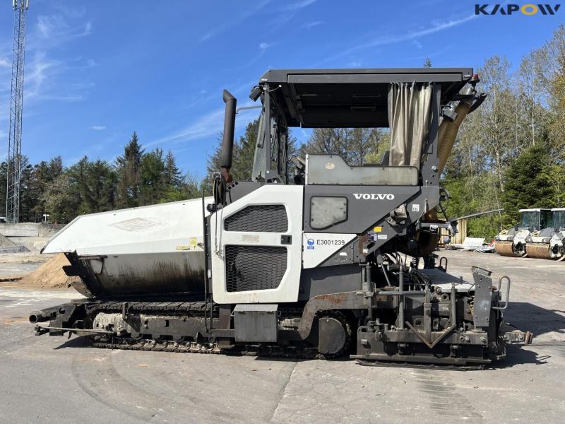 Volvo P7820C asphalt paver 8
