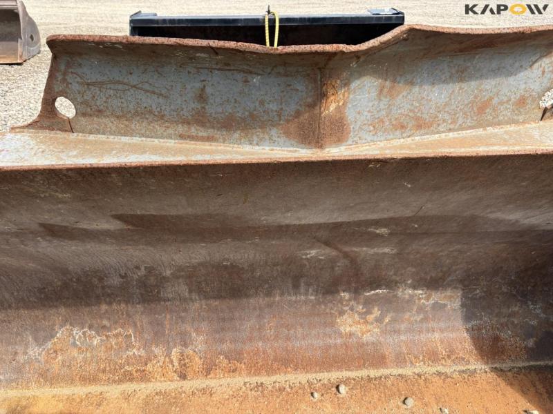 Volvo bucket 280 cm 15