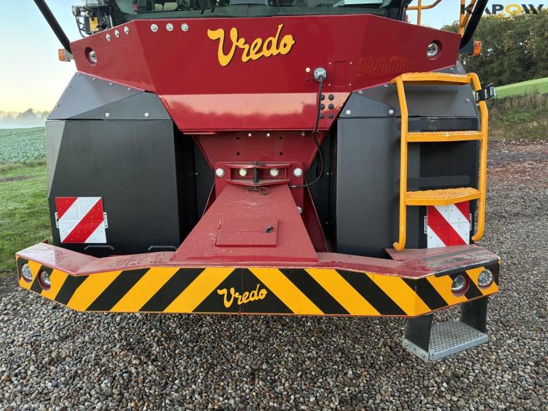 Vredo VT4556 tractor/ Vredo ZBV 2500Zc trailer 12