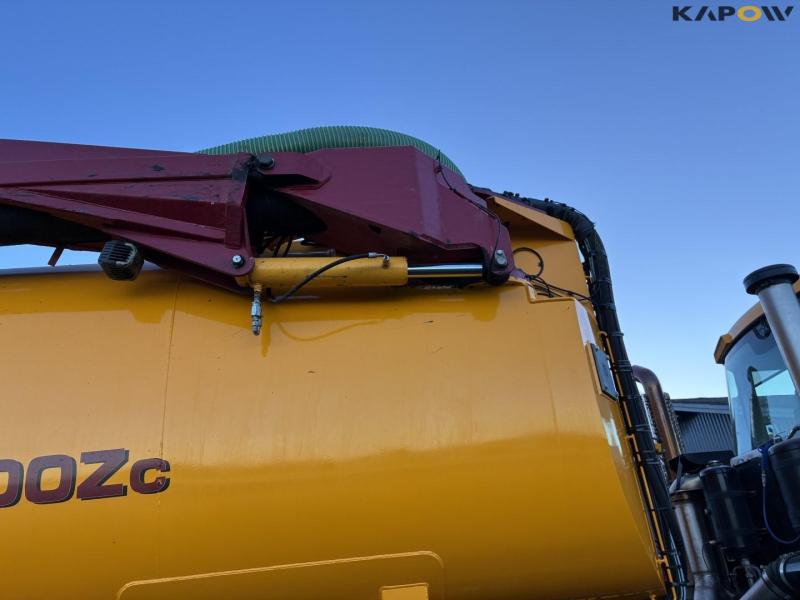 Vredo VT4556 tractor/ Vredo ZBV 2500Zc trailer 76