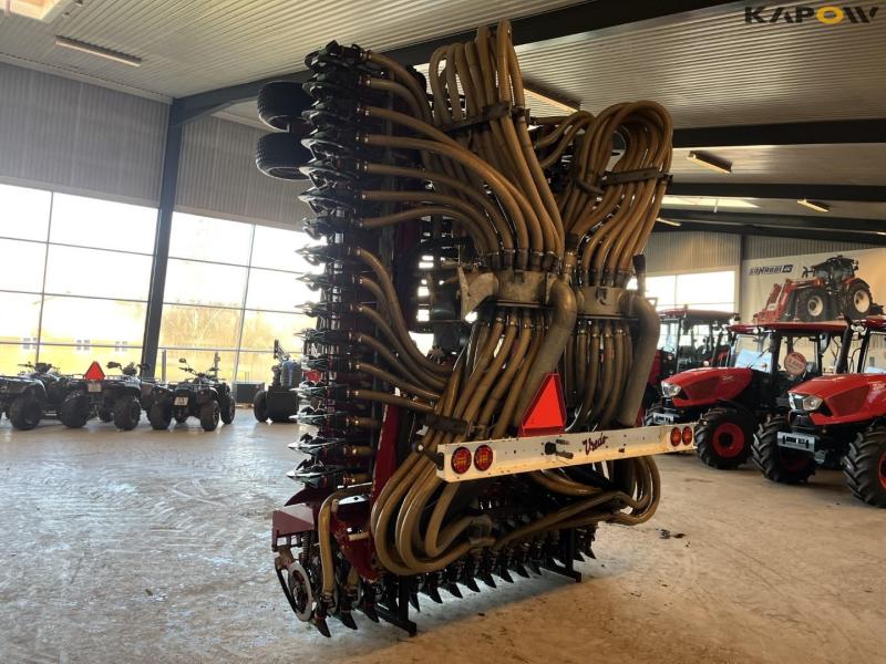 Vredo ZB3 12068 slit seeder 7