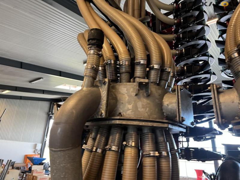 Vredo ZB3 12068 slit seeder 24