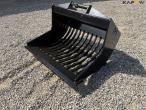 VS Steel rake bucket 100cm with Hydrema hitch 1