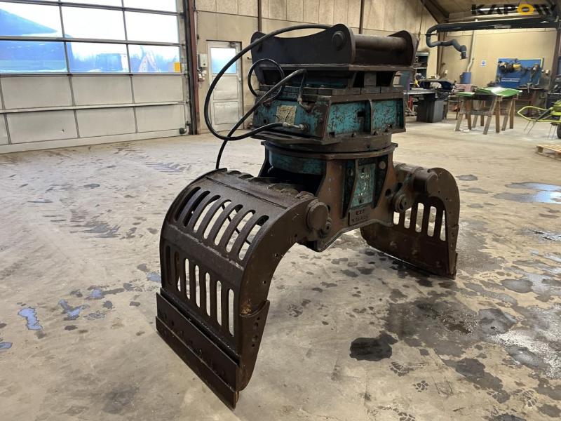 VTN MD 100S sorter grab with S70 hitch. 3