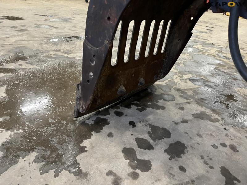 VTN MD 100S sorter grab with S70 hitch. 12