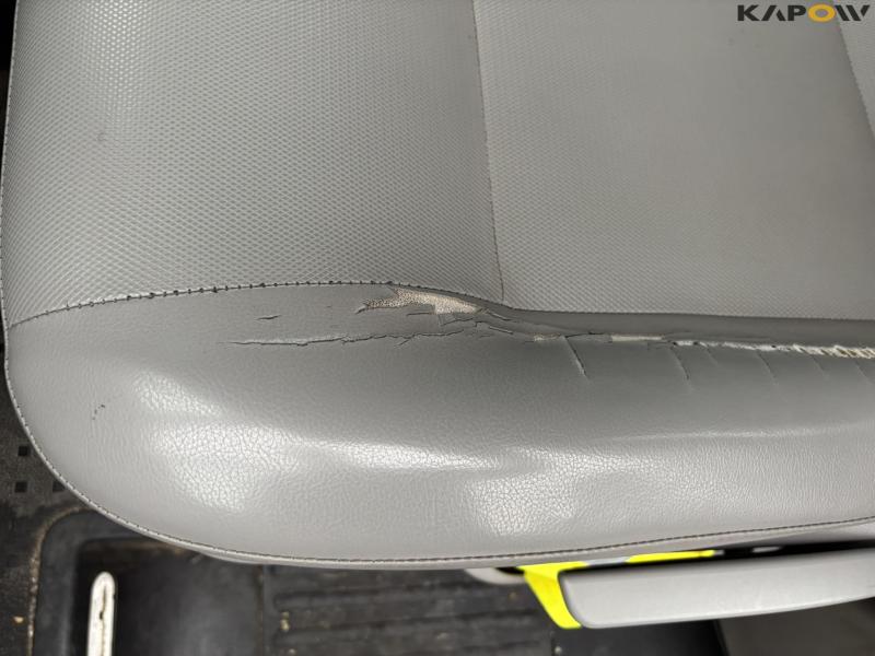 VW Caravelle 2.0 TDI 140 HP 9-person bus 67