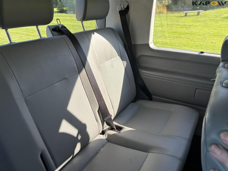 VW Caravelle 2.0 TDI bus 9 people 63