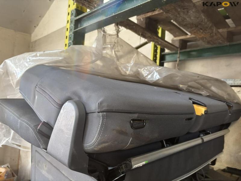 VW Caravelle seat 8