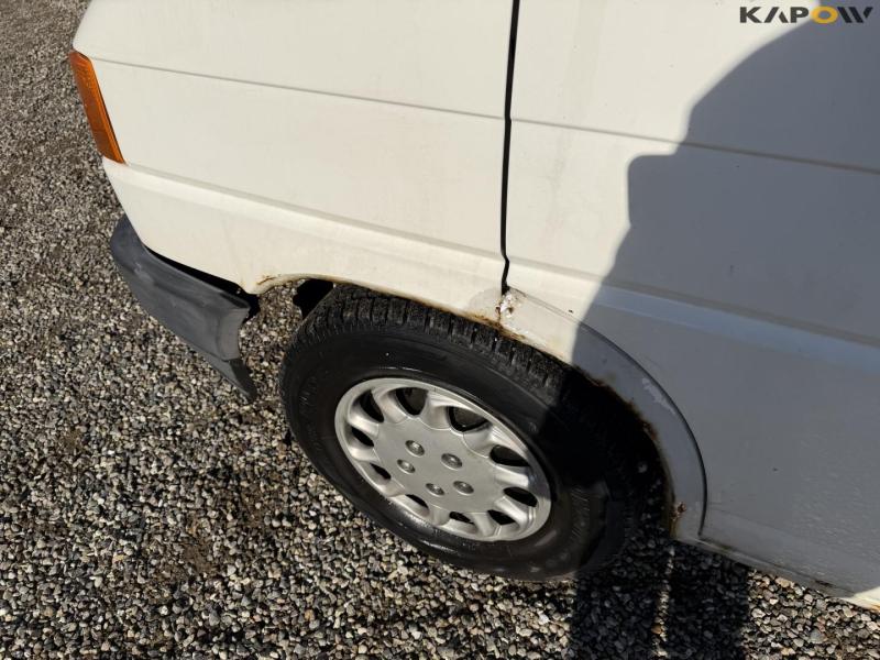 VW Caravelle passenger car 9