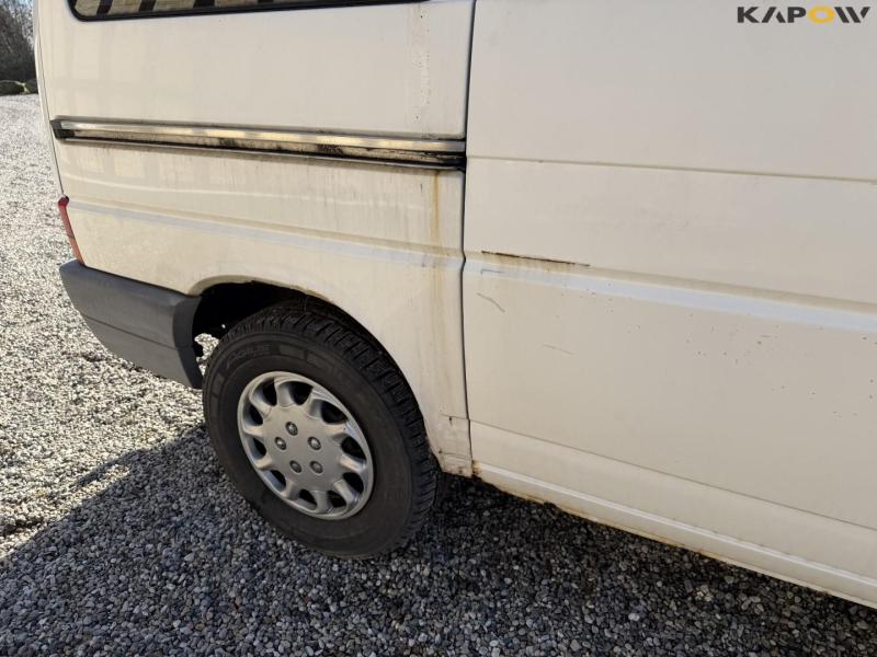 VW Caravelle passenger car 13