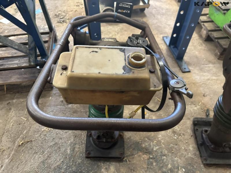 Wacker Earthworm 4